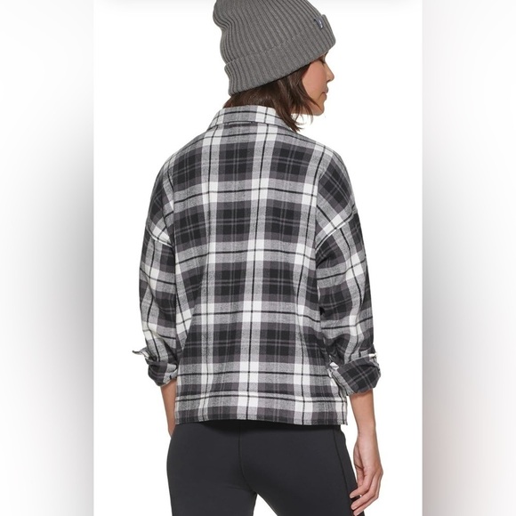 BASS OUTDOOR Women's Flannel Flex Soft Jacket - Picture 2 of 6